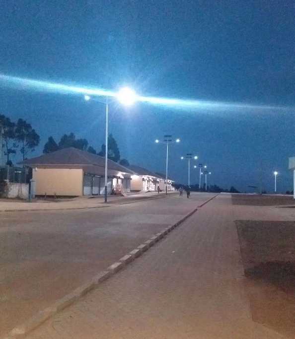 武鸣区非洲科特迪瓦太阳能路灯工程